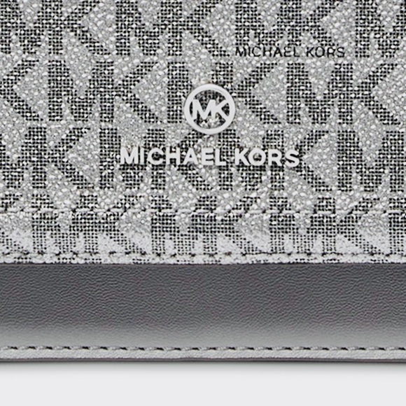 MICHAEL KORS. NEW -SILVER JET SET CHARM - Picture 4 of 10